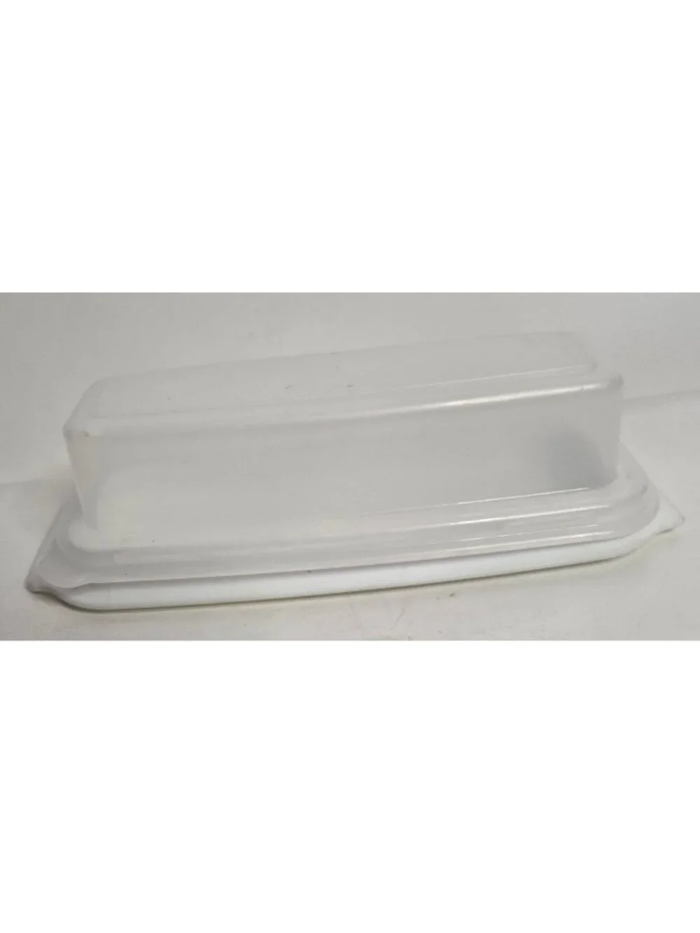 Vintage White Rubbermaid Butter Dish Keeper Storage Refrigeration Classic